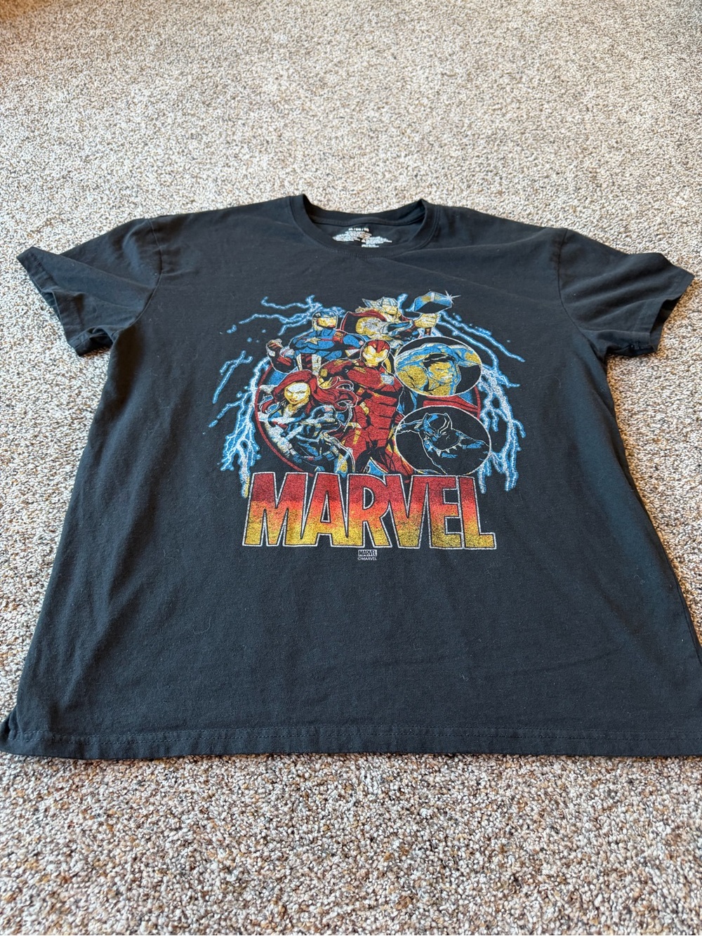 Marvel Mad Engine Superhero Group Graphic Tee Black Distressed Men's XL